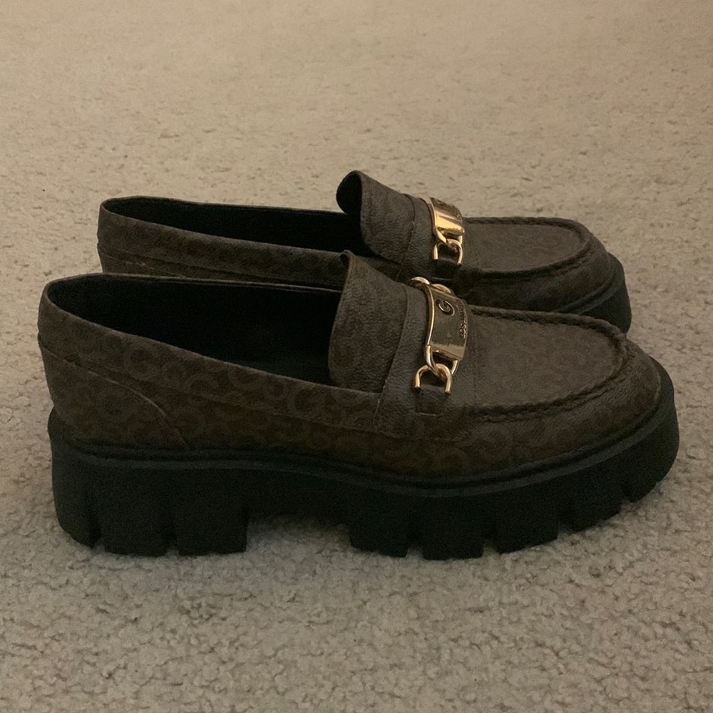 GBG Los Angeles Platform Shoes